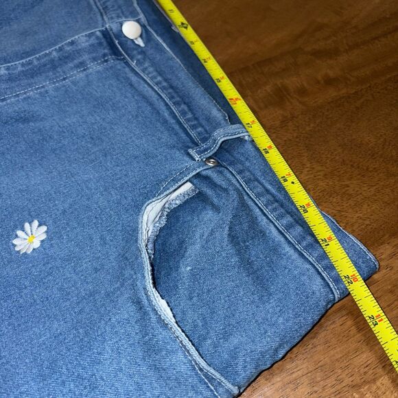 The Quacker Factory Jeans Women’s 28 (44x26) Blue Embroidered Flowers spandex - Picture 7 of 9